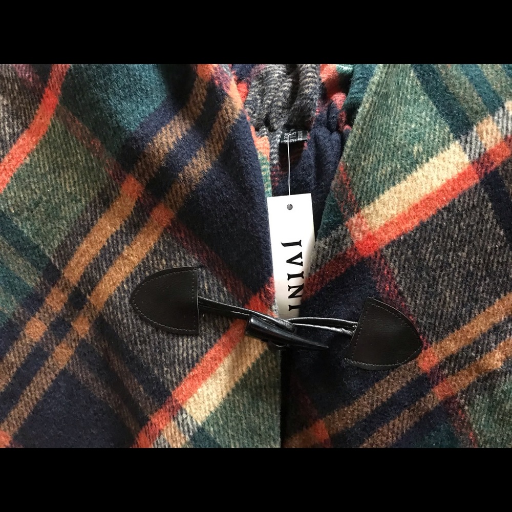 JVINI Knitted Poncho/Sweater/Cape